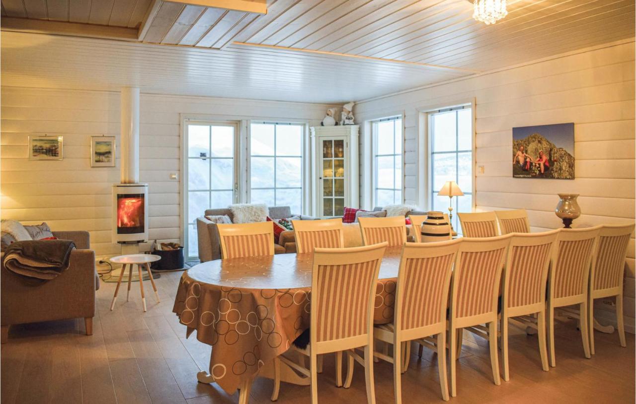 5 Bedroom Cozy Home In Norheimsund Exterior photo